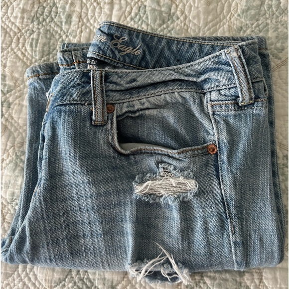 American Eagle Distressed Jeans - Picture 2 of 10